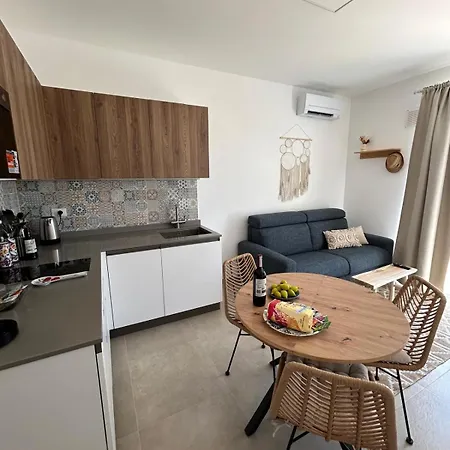 Il Tuo Rifugio Tra Mare E Piscine דירה מרצאממי